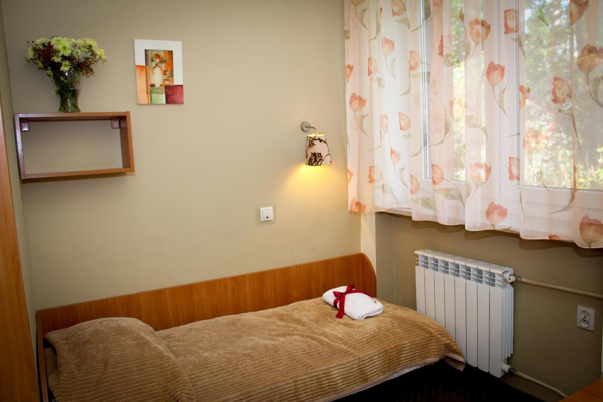 Osrodek Uslug Hotelarskich Kinga ヴィエリチカ エクステリア 写真