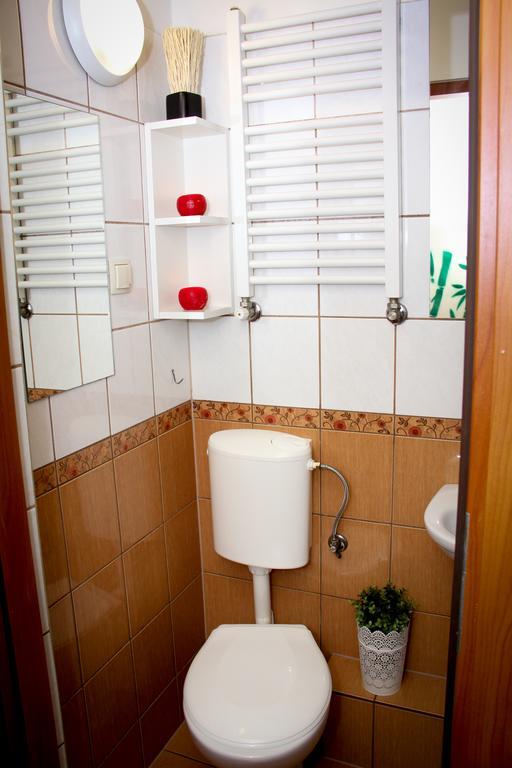 Osrodek Uslug Hotelarskich Kinga ヴィエリチカ エクステリア 写真