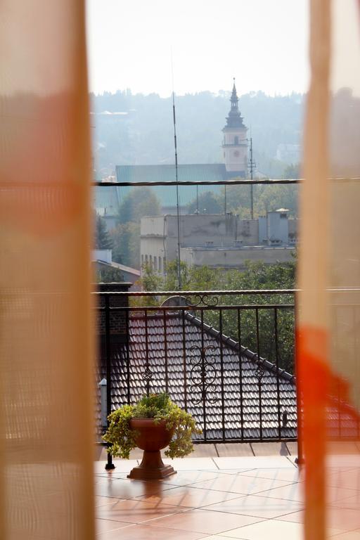 Osrodek Uslug Hotelarskich Kinga ヴィエリチカ エクステリア 写真